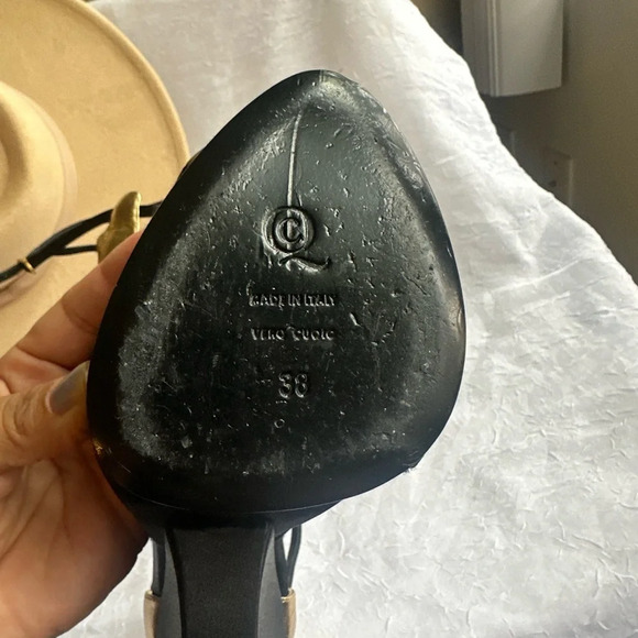 ALEXANDER MCQUEEN black gold peep toe silk satin - Picture 7 of 8